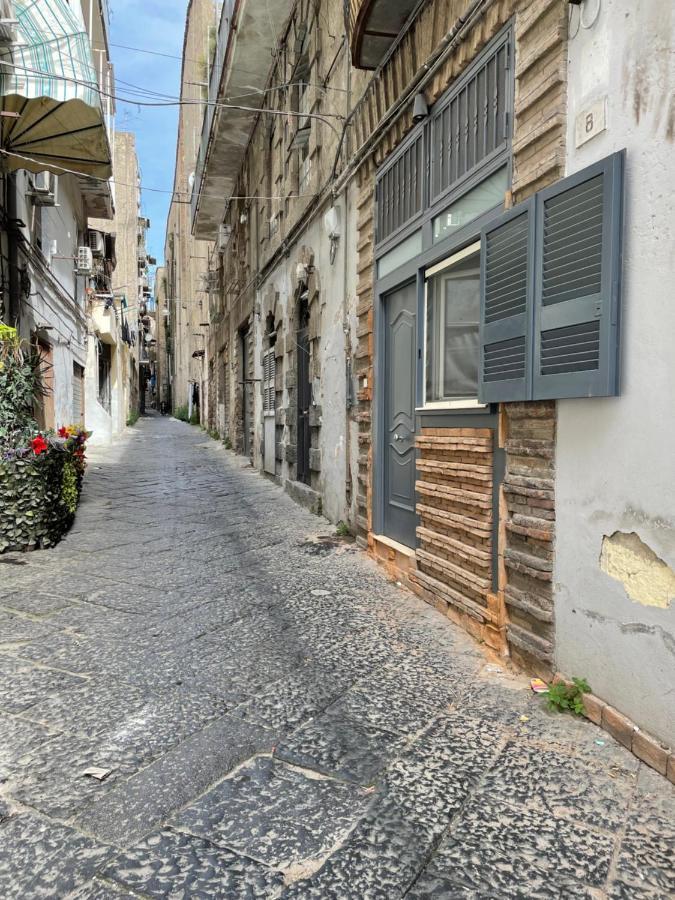 Il Decumano Superiore * Naples